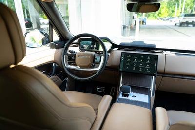 2025 Land Rover Range Rover SE LWB 7 Seat