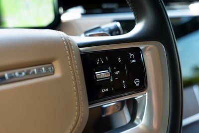 2025 Land Rover Range Rover SE LWB 7 Seat