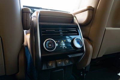 2025 Land Rover Range Rover SE LWB 7 Seat