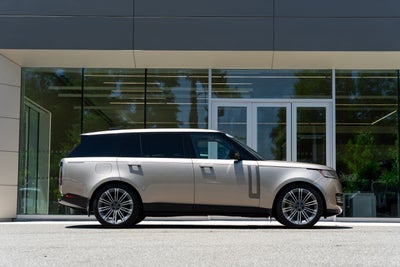 2025 Land Rover Range Rover SE LWB 7 Seat