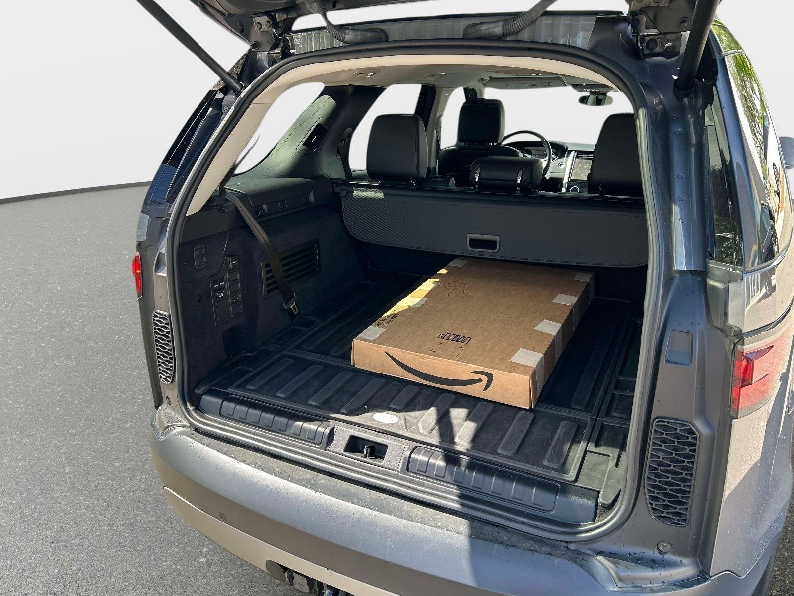 2023 Land Rover Discovery S