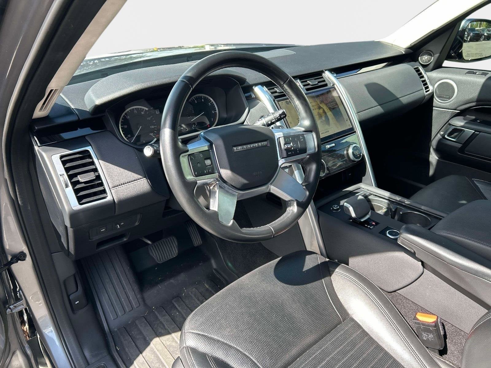 2023 Land Rover Discovery S