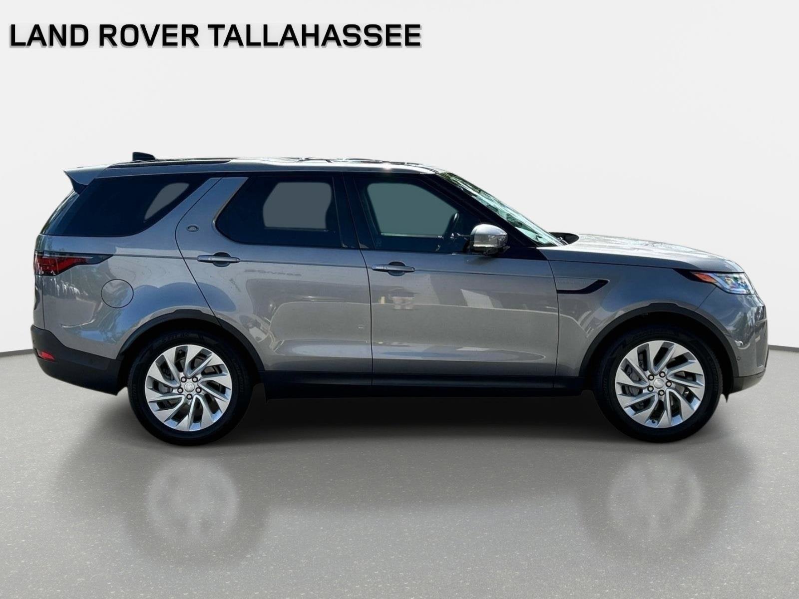 2023 Land Rover Discovery S