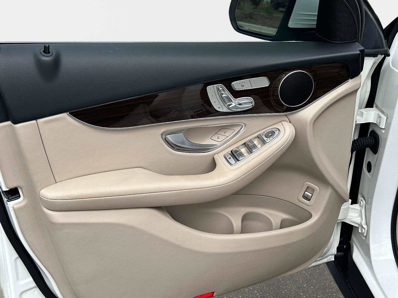 2022 Mercedes-Benz GLC GLC 300