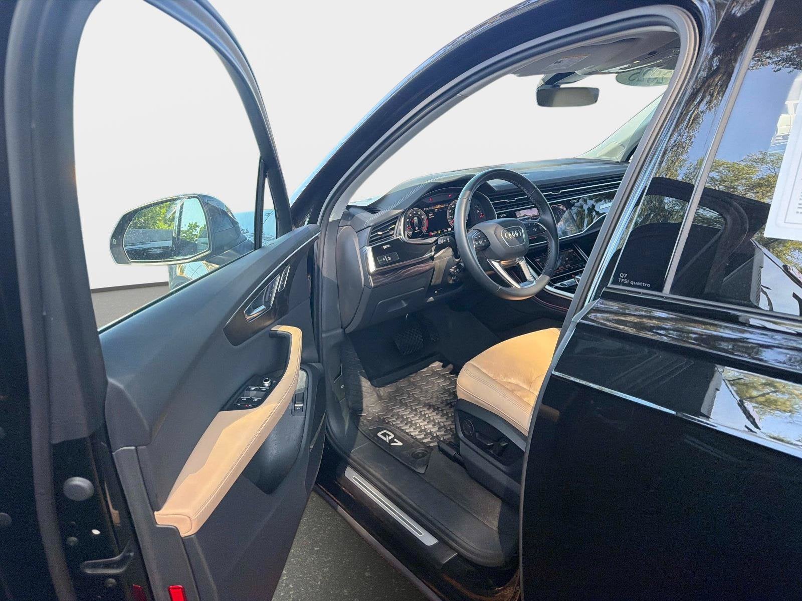 2025 Audi Q7 55 Premium Plus