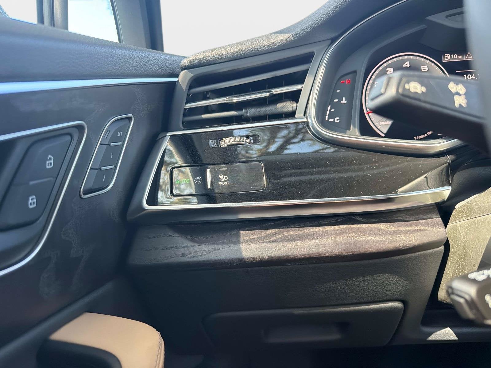 2025 Audi Q7 55 Premium Plus