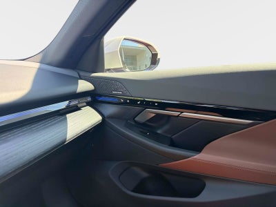2025 BMW 530i 530i