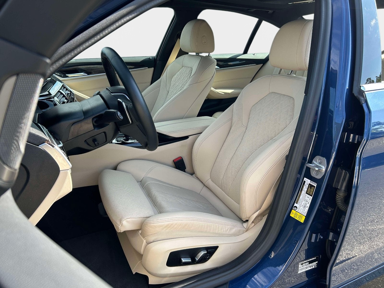 2023 BMW 5 Series 540i