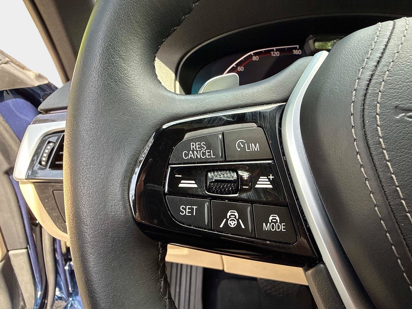 2023 BMW 540i 540i