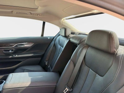 2019 BMW 7 Series 740i
