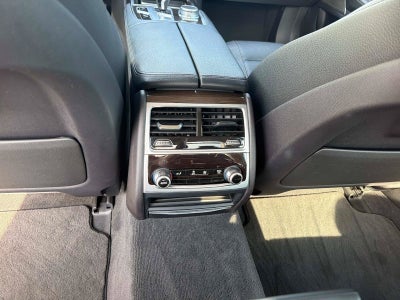 2019 BMW 7 Series 740i