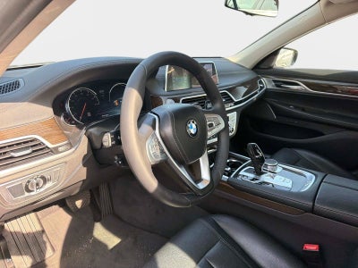 2019 BMW 7 Series 740i