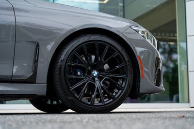 2021 BMW 7 Series 740i