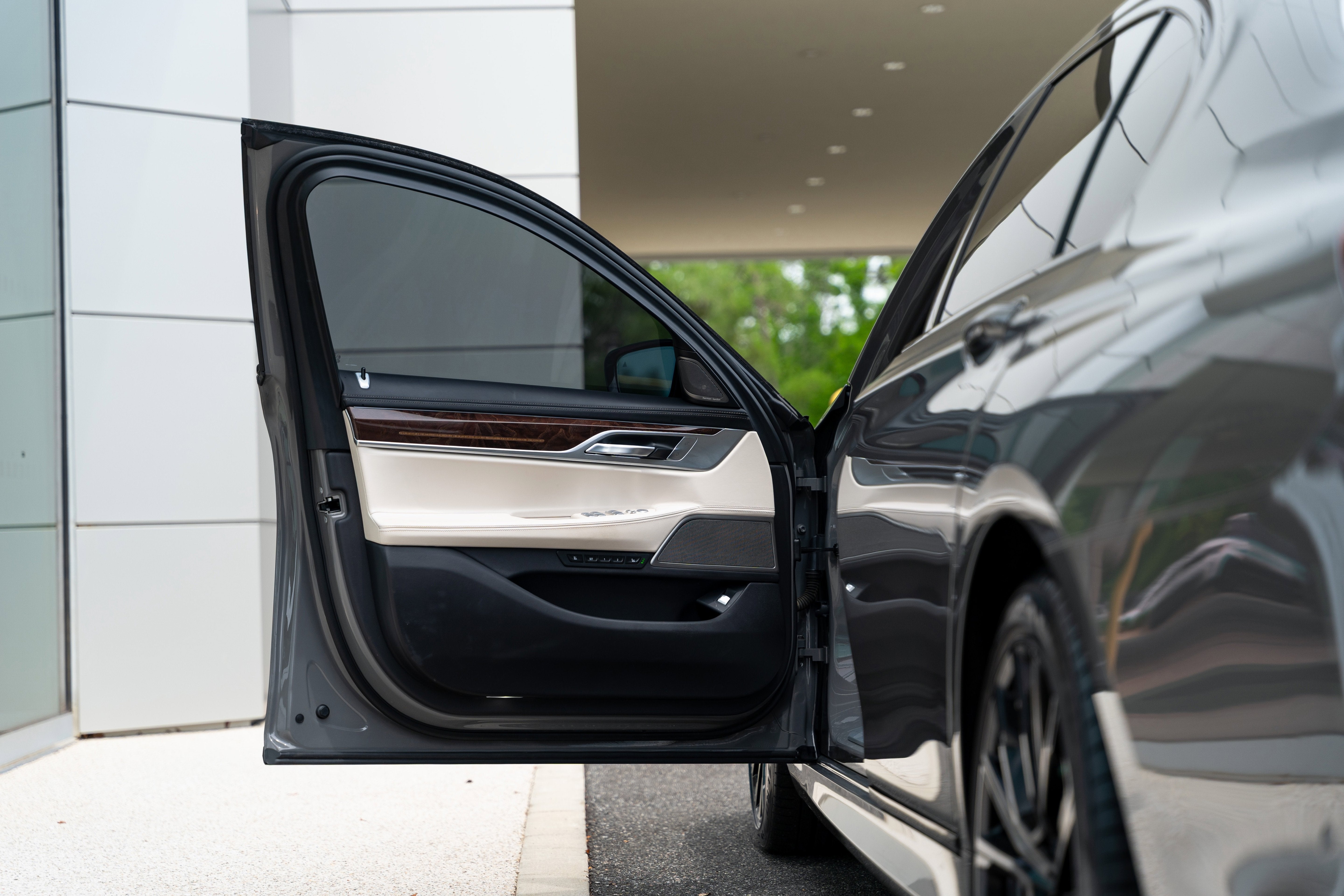 2021 BMW 7 Series 740i