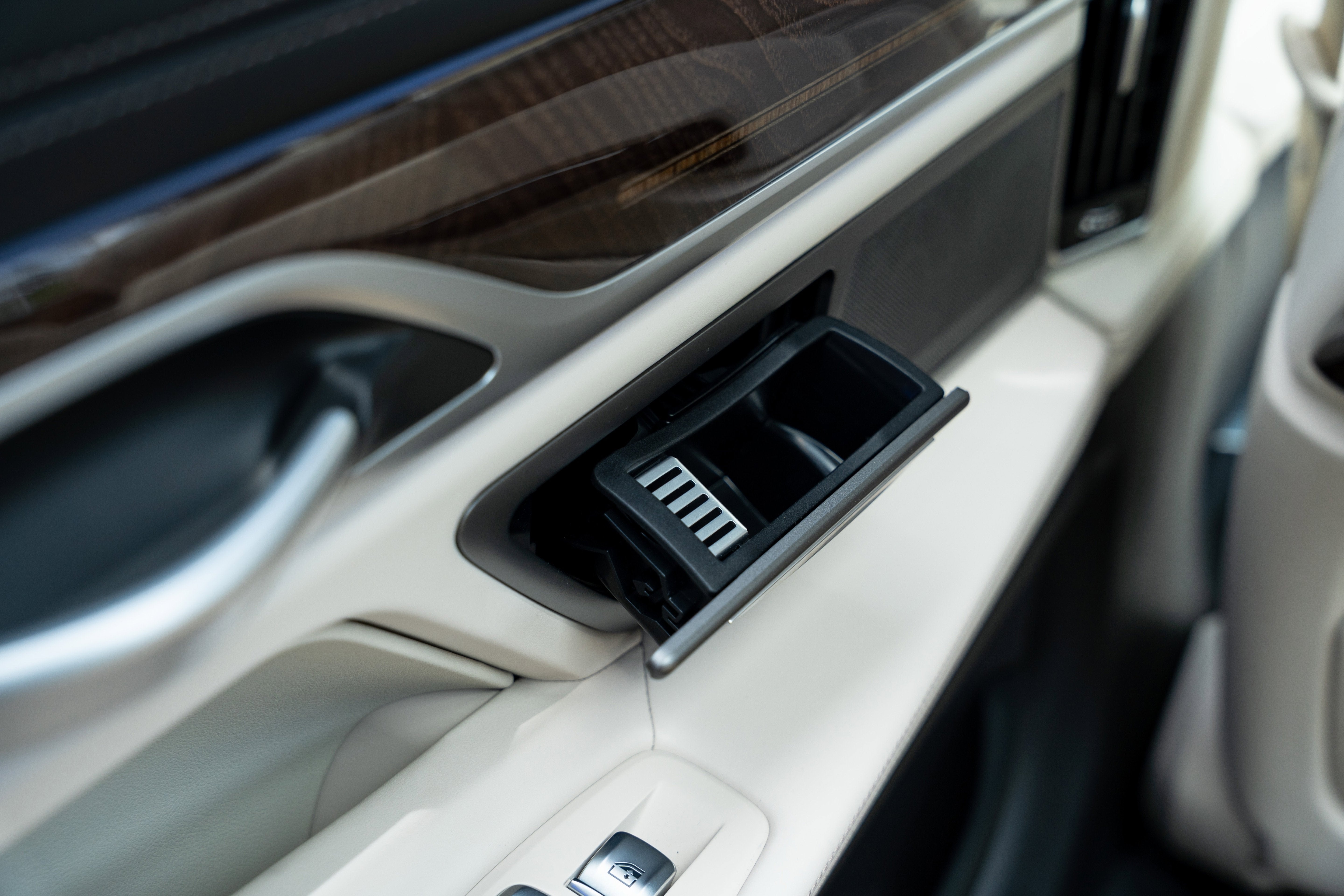 2021 BMW 7 Series 740i