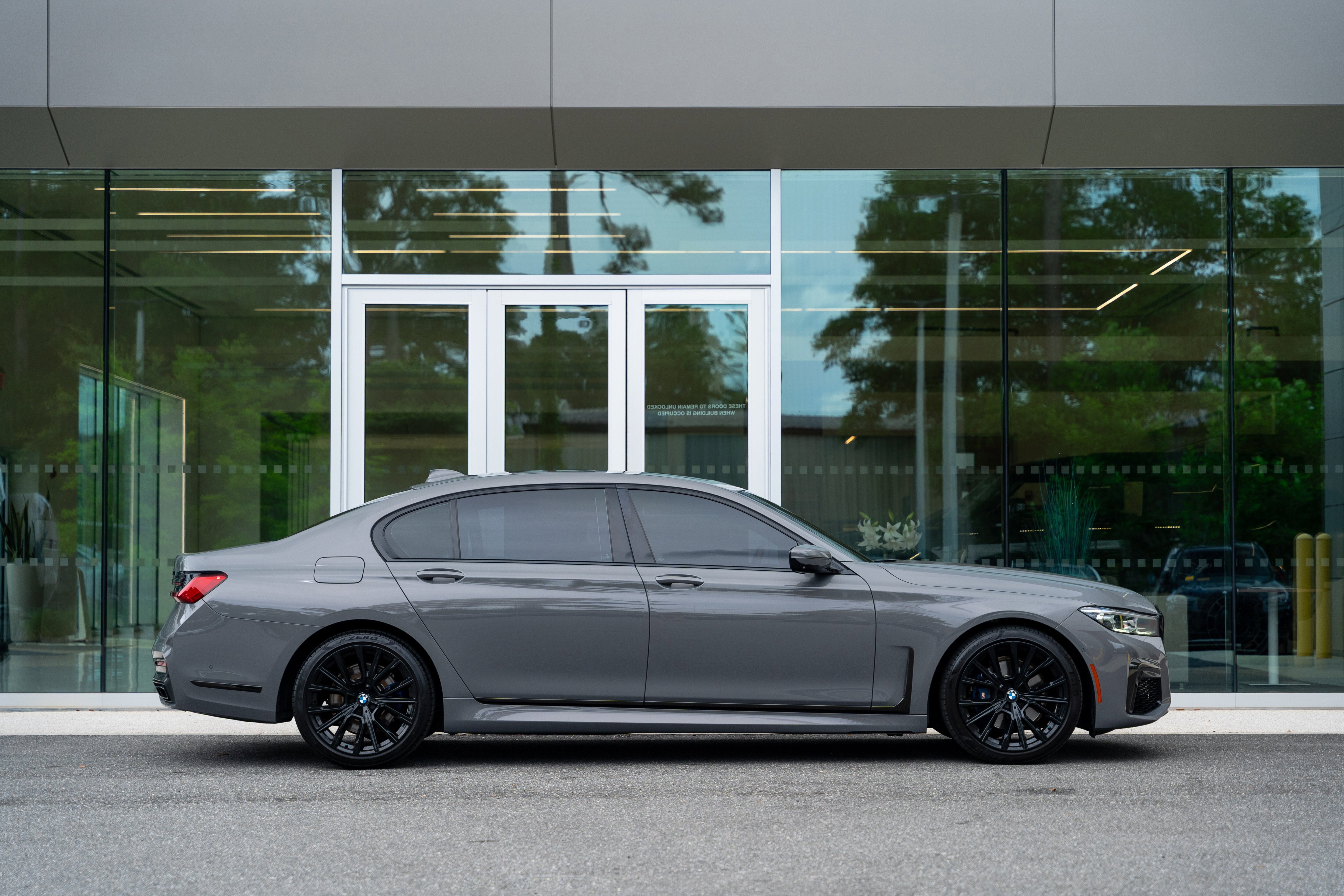 2021 BMW 7 Series 740i