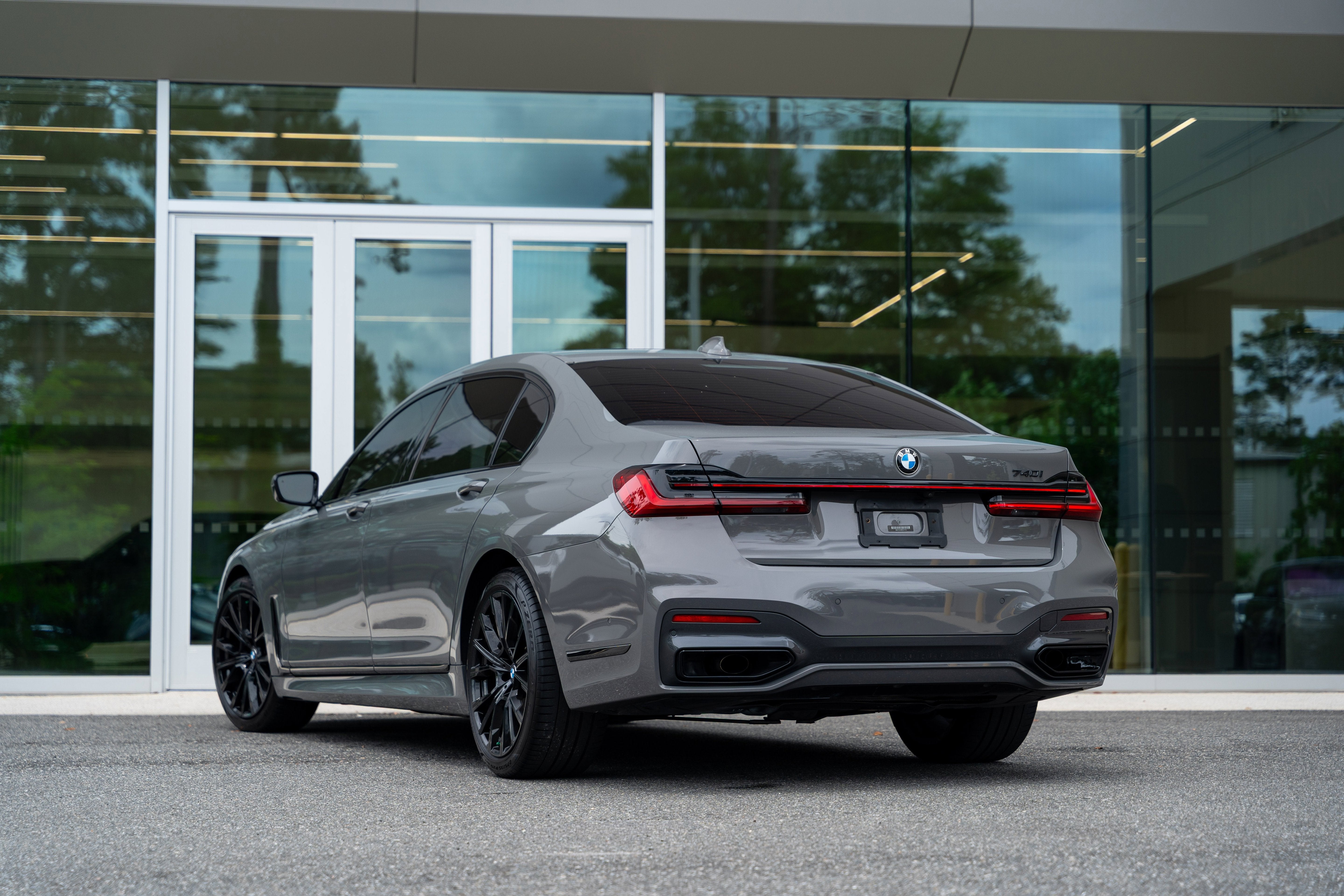 2021 BMW 7 Series 740i