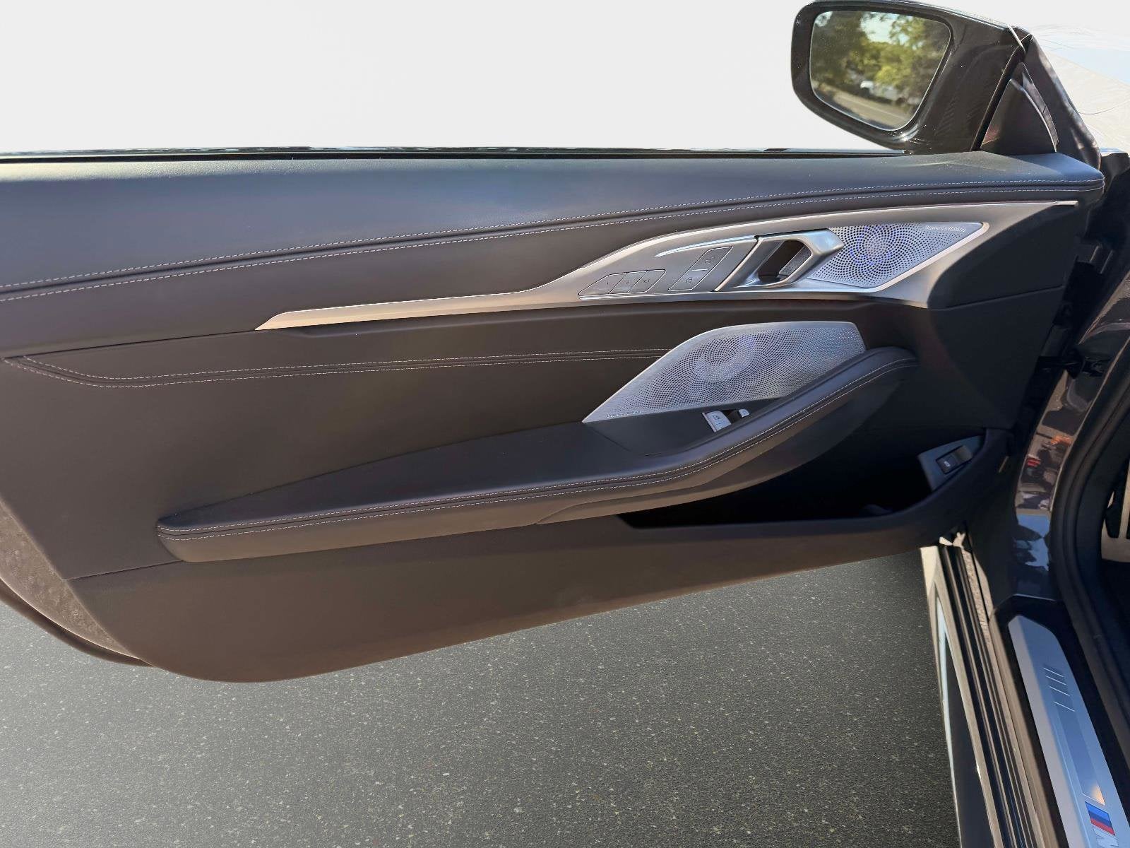 2025 BMW 8 Series M850i xDrive