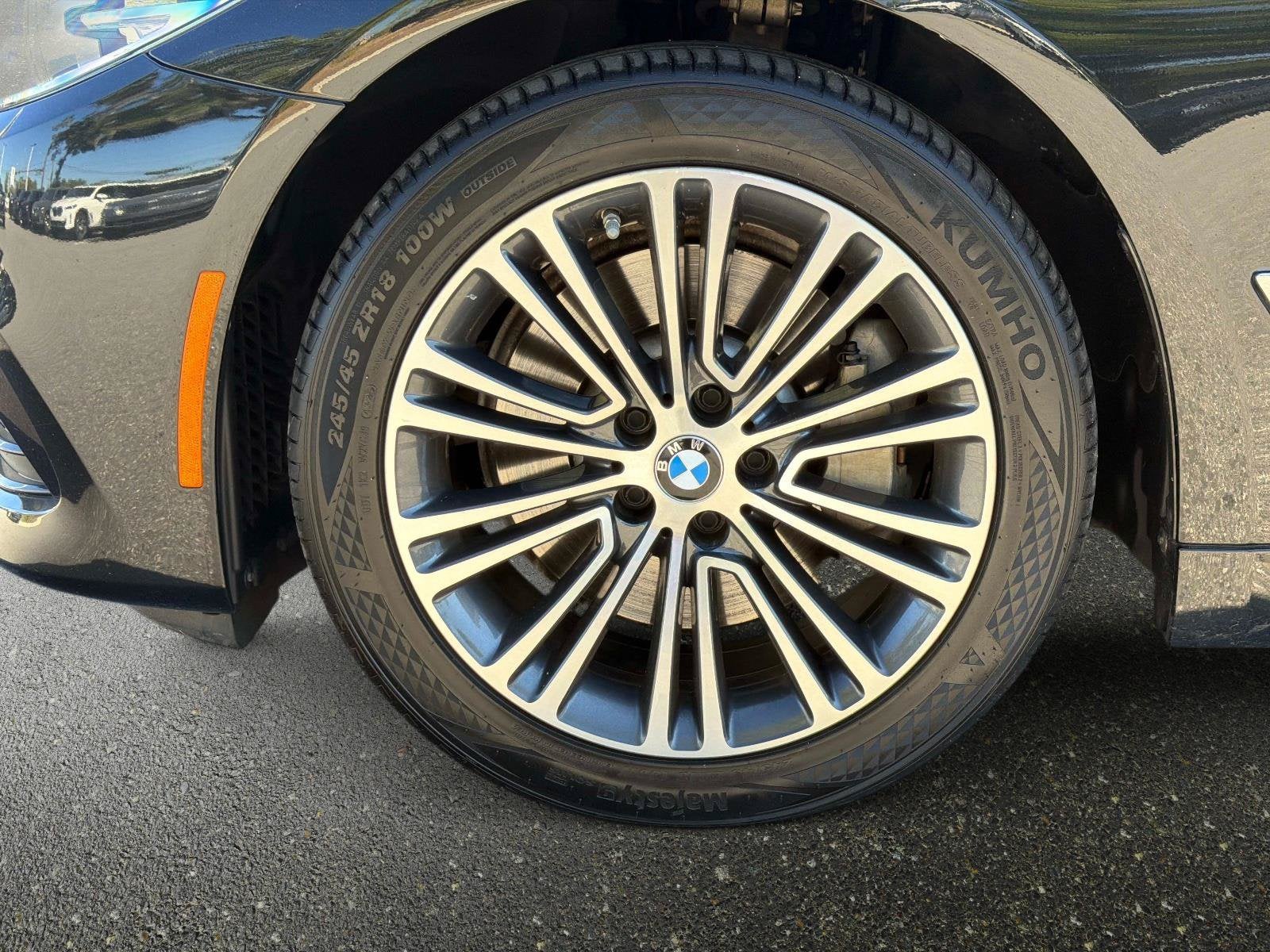 2019 BMW 5 Series 540i