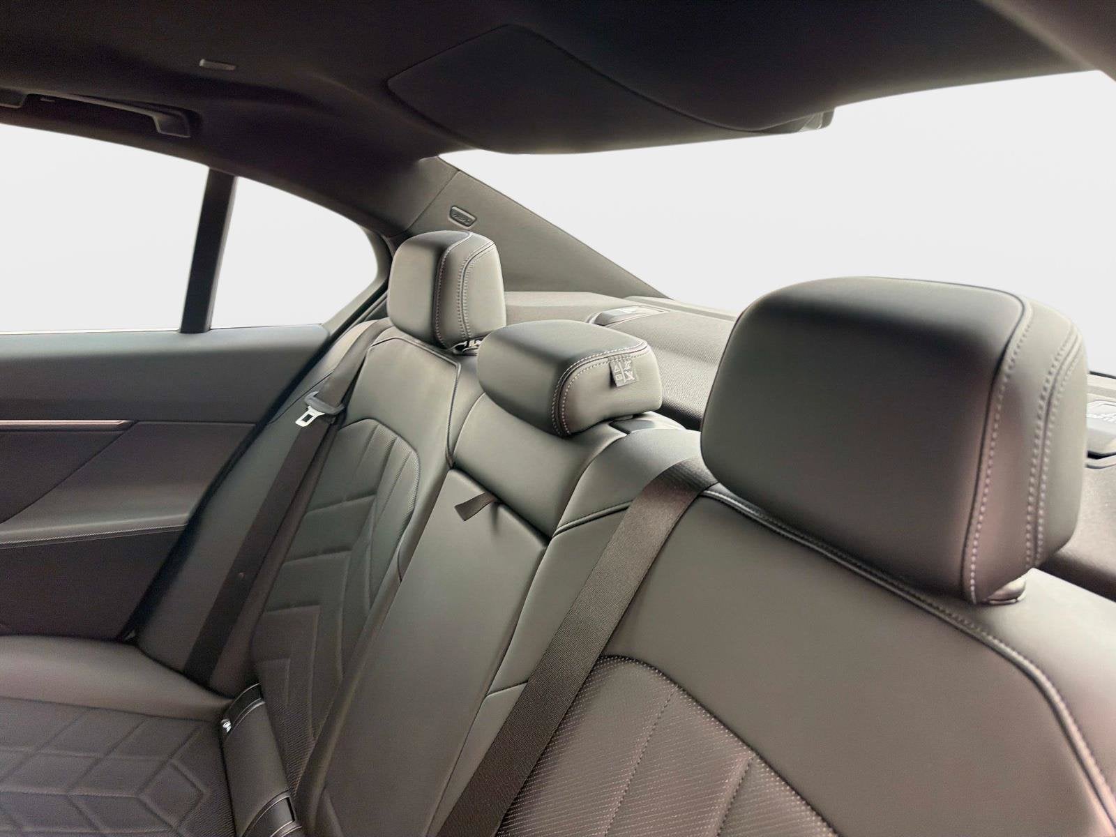 2026 BMW i5 eDrive40 eDrive40