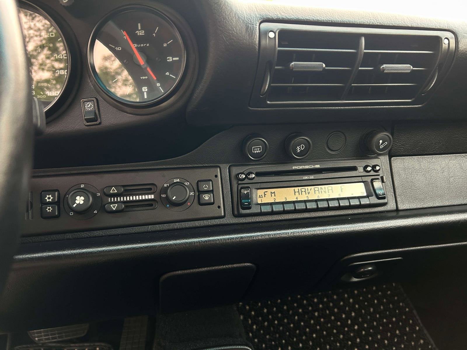 1996 Porsche 911 Carrera Base