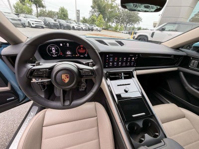 2025 Porsche Panamera Base