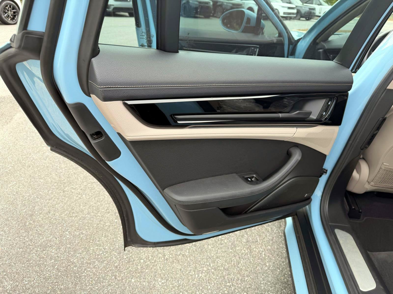 2025 Porsche Panamera Base