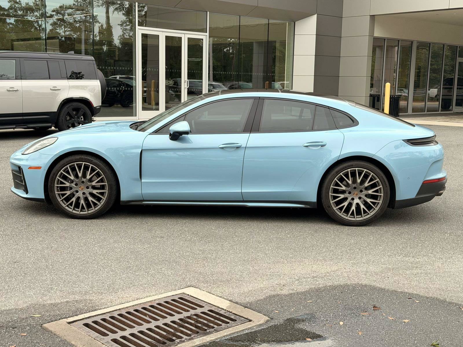 2025 Porsche Panamera Base