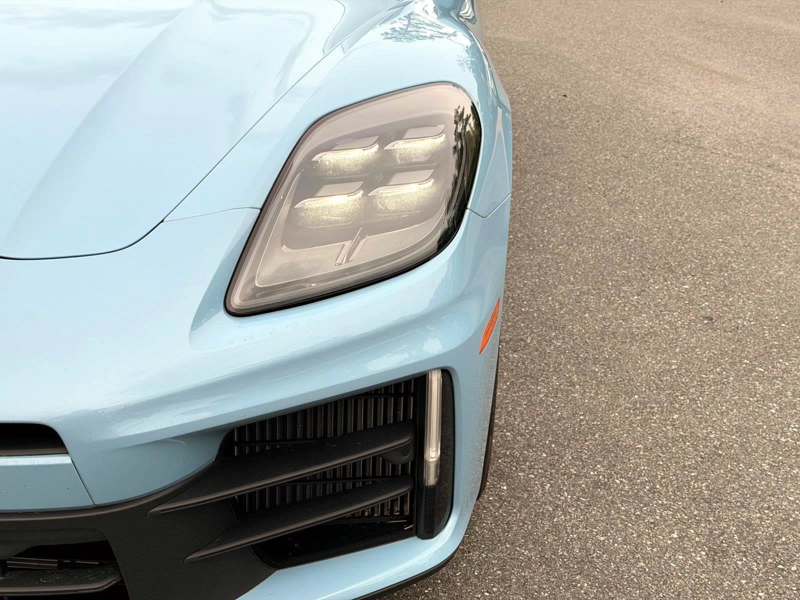 2025 Porsche Panamera Base