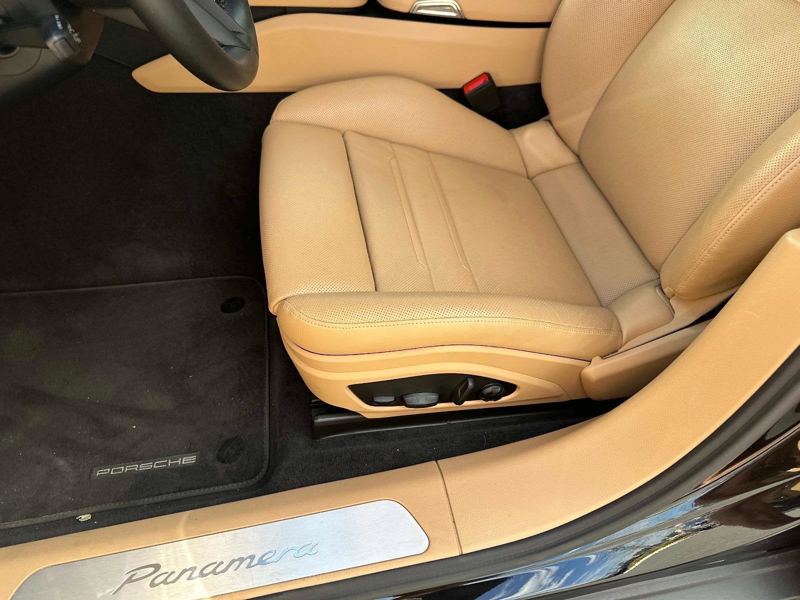 2022 Porsche Panamera Base