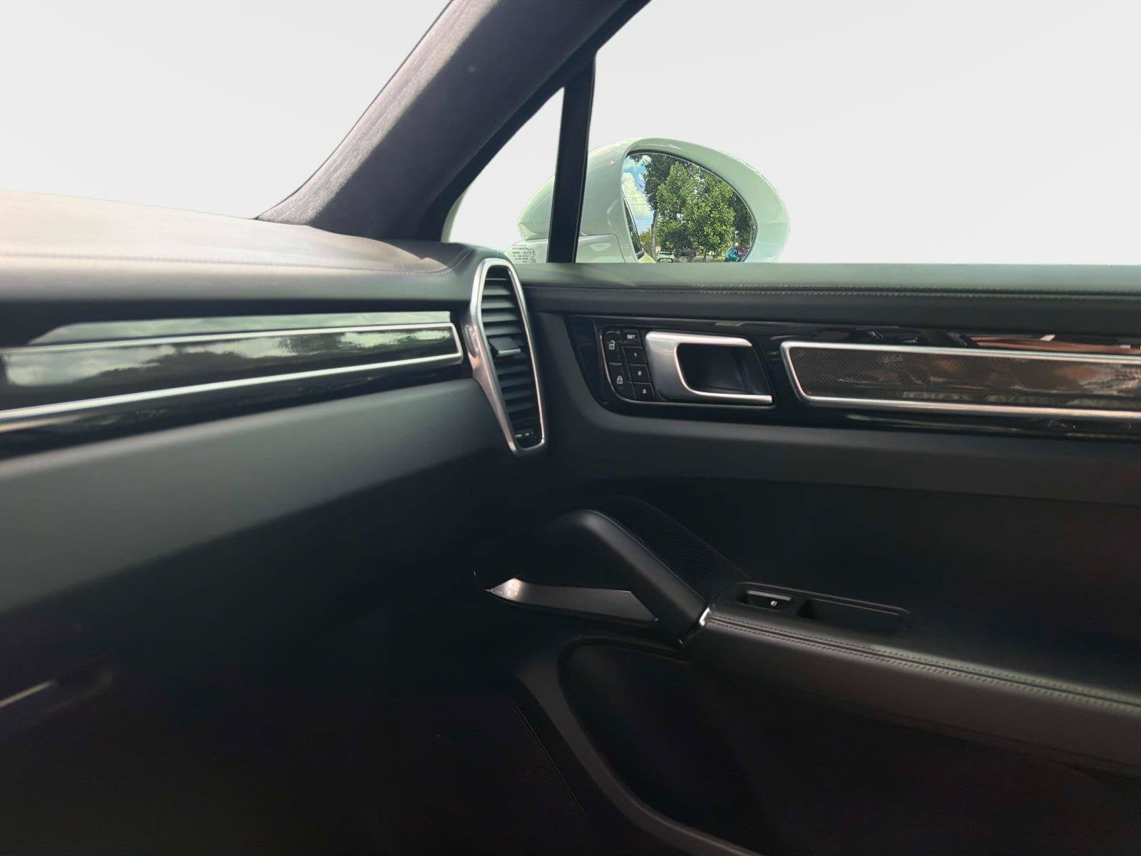 2020 Porsche Cayenne Turbo Coupe AWD