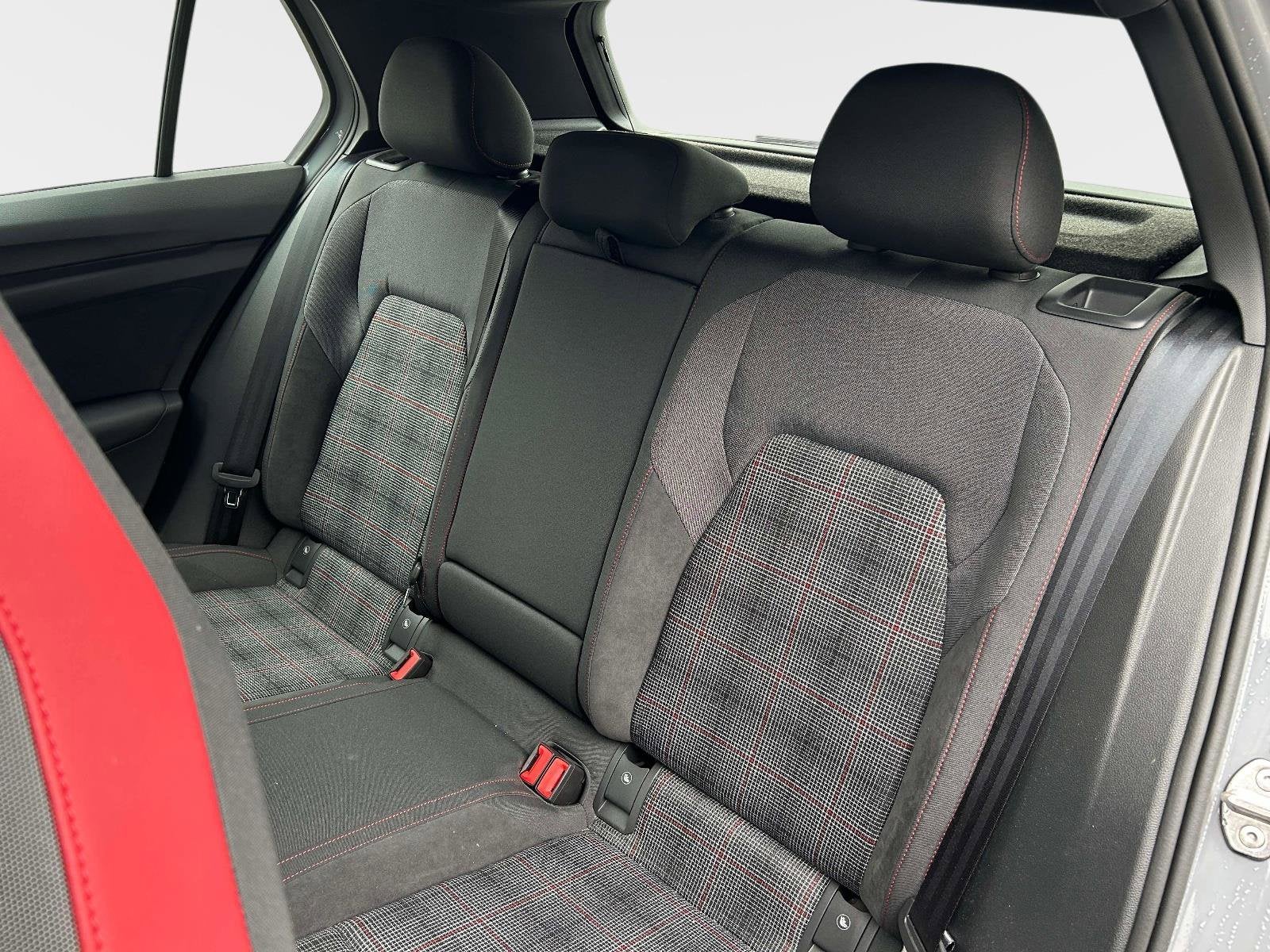 2025 Volkswagen Golf GTI 2.0T S