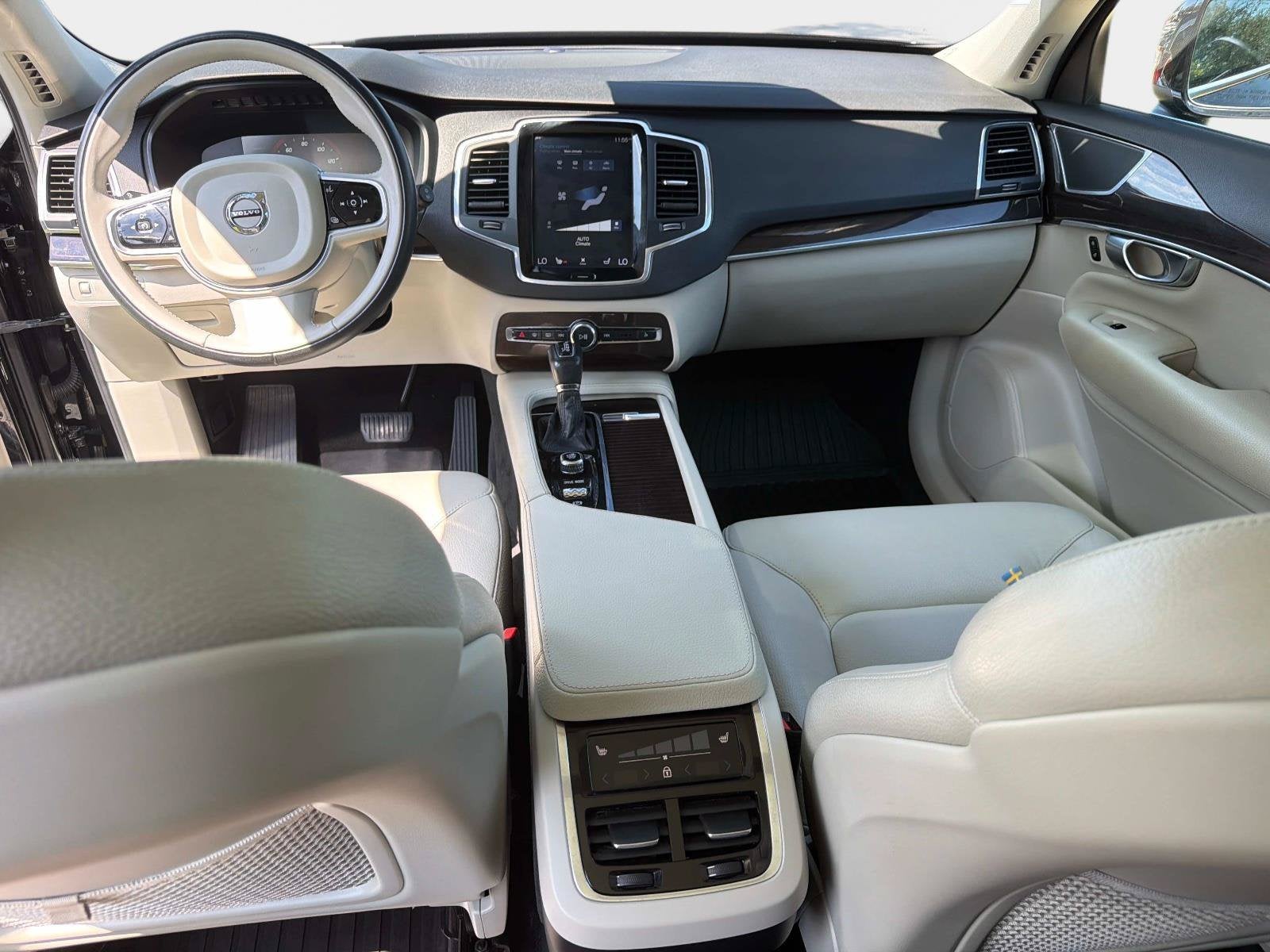 2019 Volvo XC90 T5 Momentum