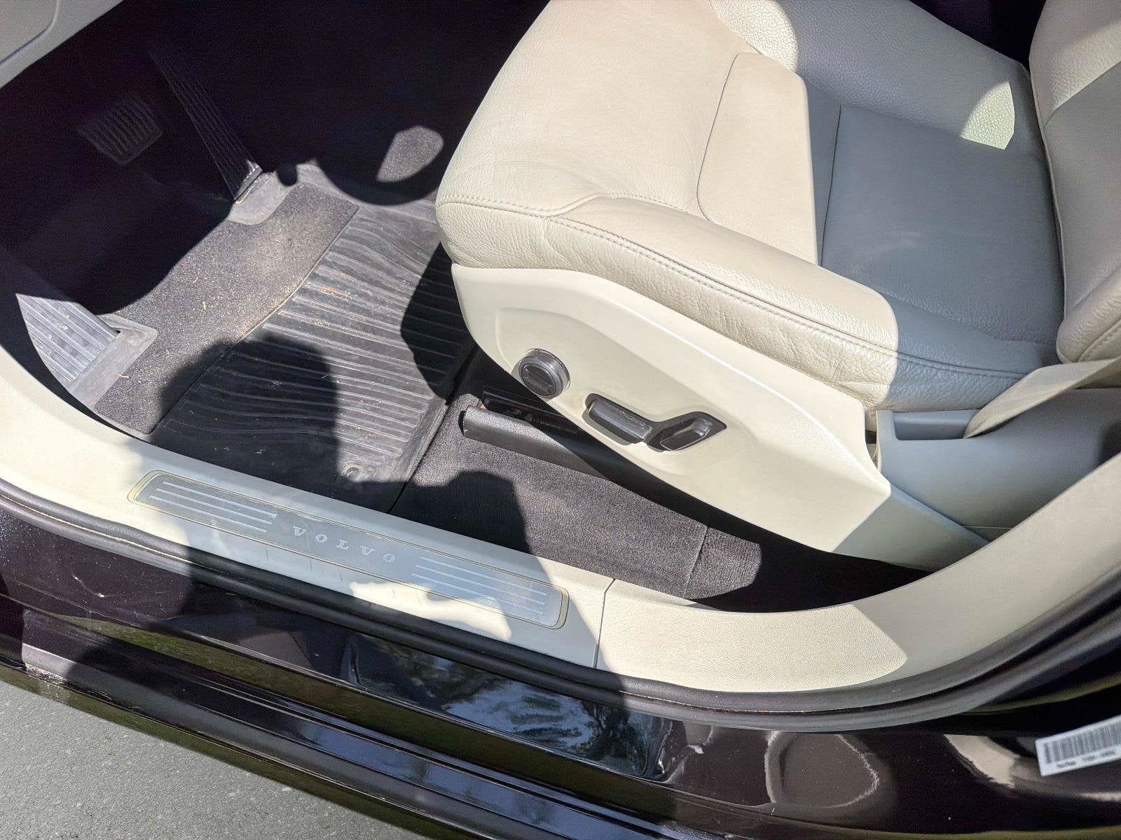 2019 Volvo XC90 T5 Momentum
