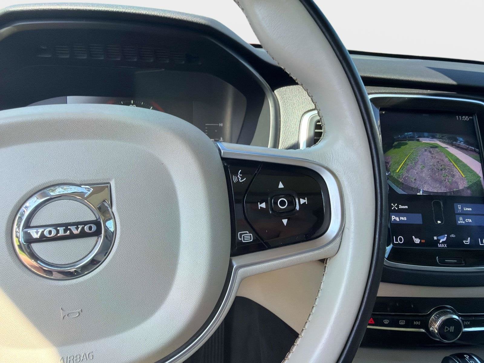 2019 Volvo XC90 T5 Momentum