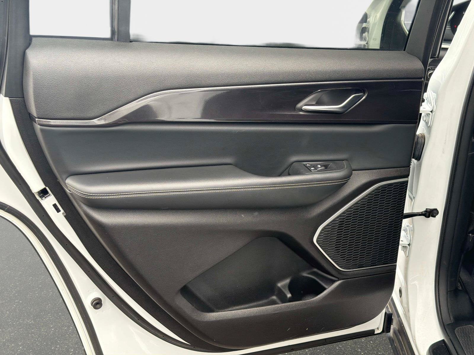 2021 Jeep Grand Cherokee L Laredo
