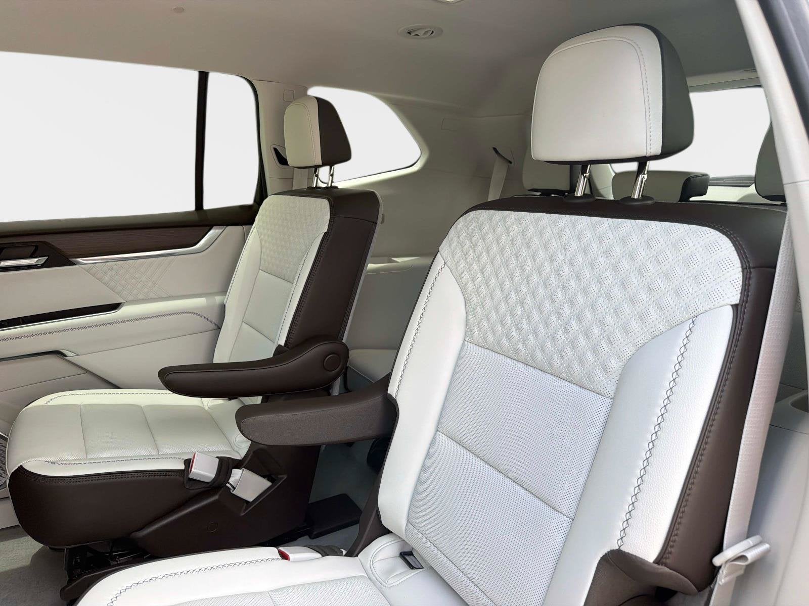 2025 GMC Acadia FWD Denali