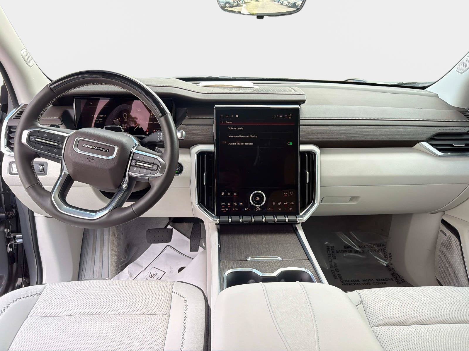 2025 GMC Acadia FWD Denali