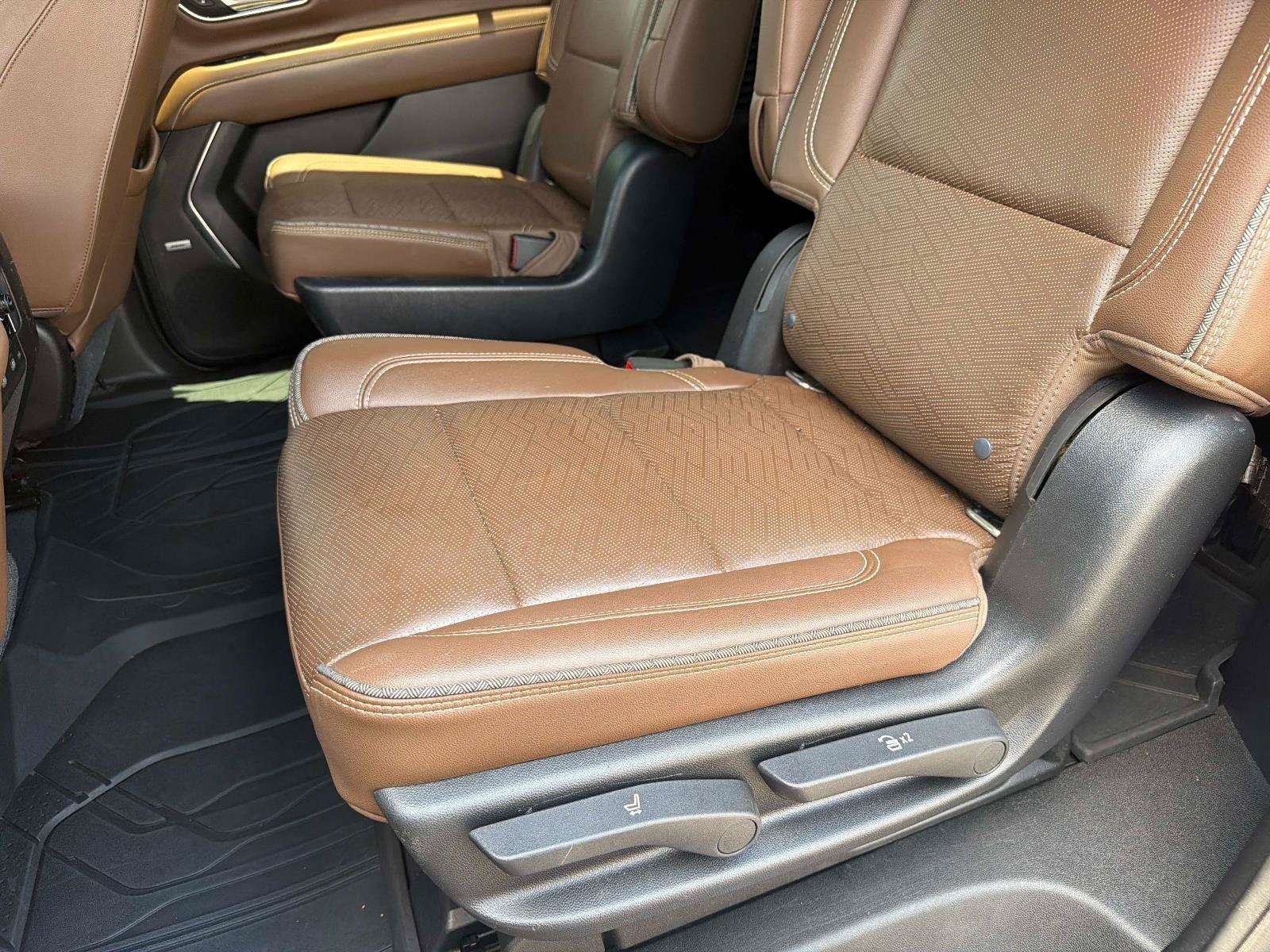 2021 Chevrolet Suburban High Country