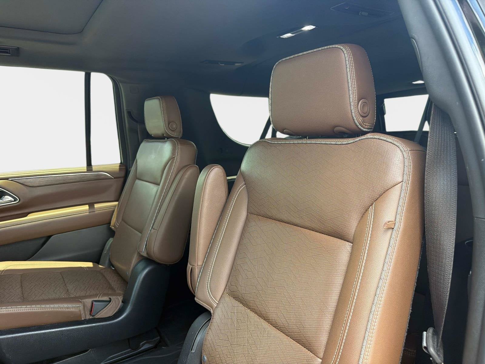 2021 Chevrolet Suburban High Country