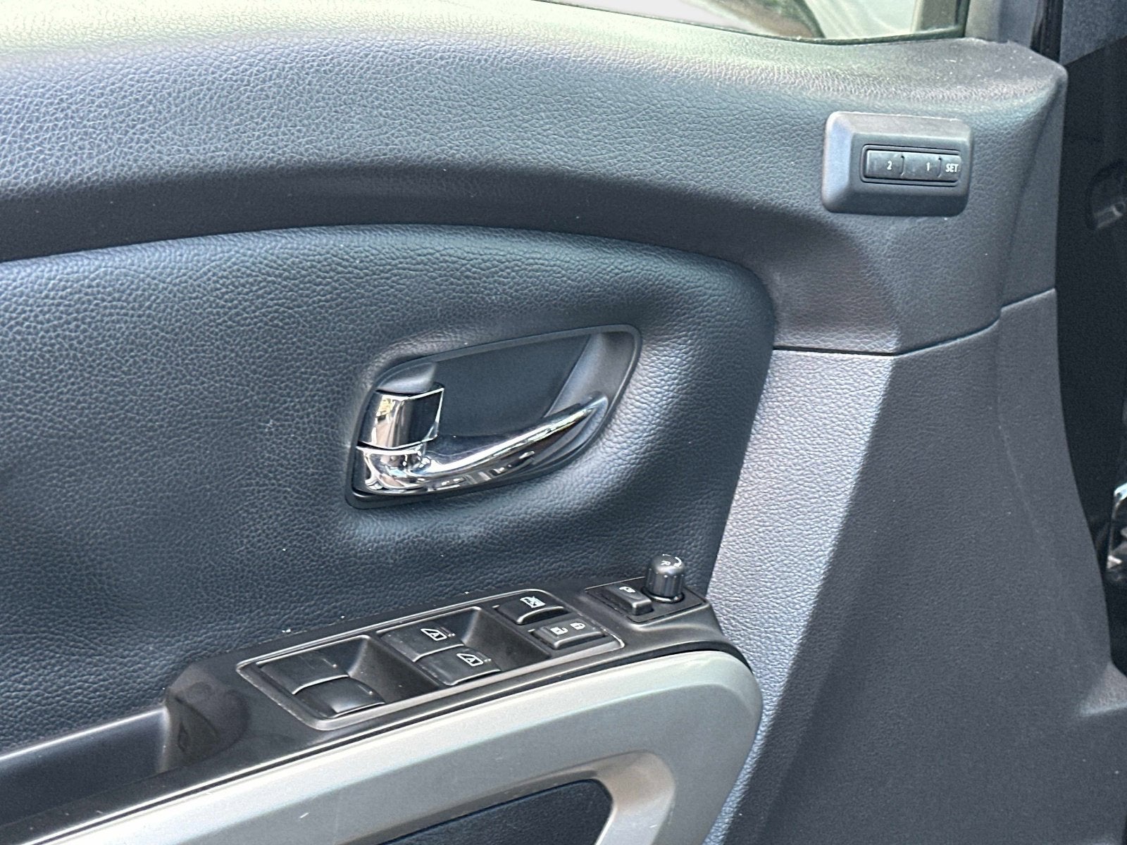 2018 Nissan Titan SL