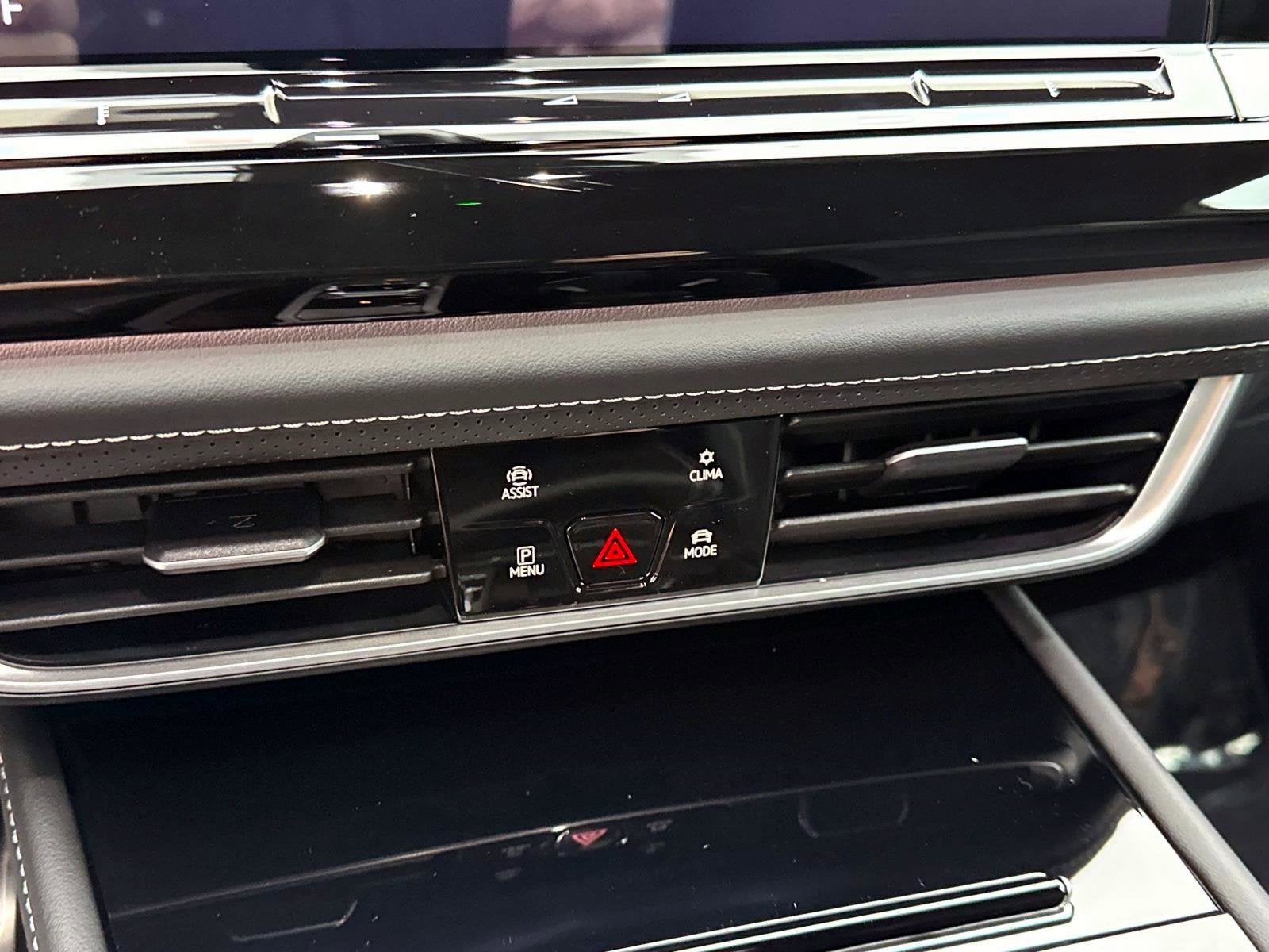 2026 Volkswagen Atlas Cross Sport 2.0T SEL R-Line Black