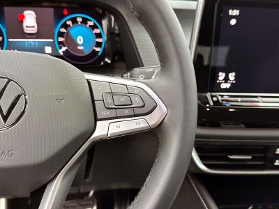 2026 Volkswagen Atlas Cross Sport 2.0T SEL R-Line Black