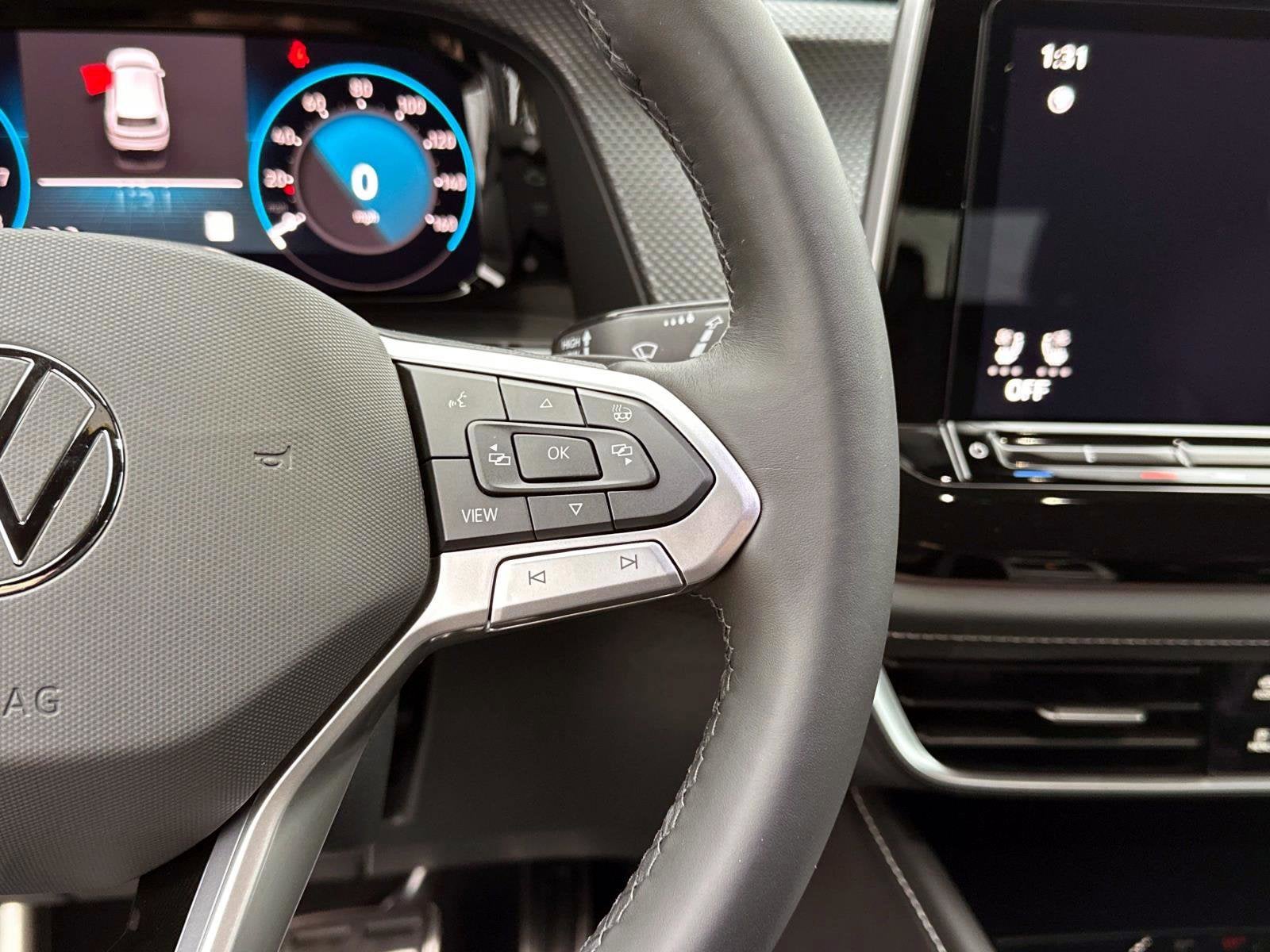 2026 Volkswagen Atlas Cross Sport 2.0T SEL R-Line Black