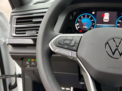 2026 Volkswagen Atlas Cross Sport 2.0T SEL R-Line Black