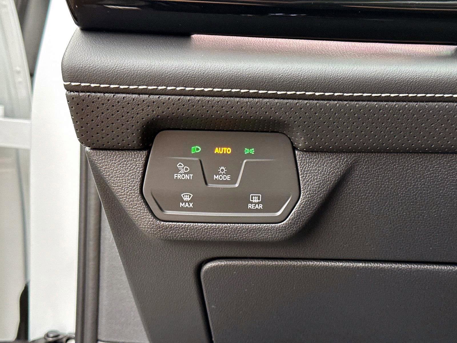 2026 Volkswagen Atlas Cross Sport 2.0T SEL R-Line Black