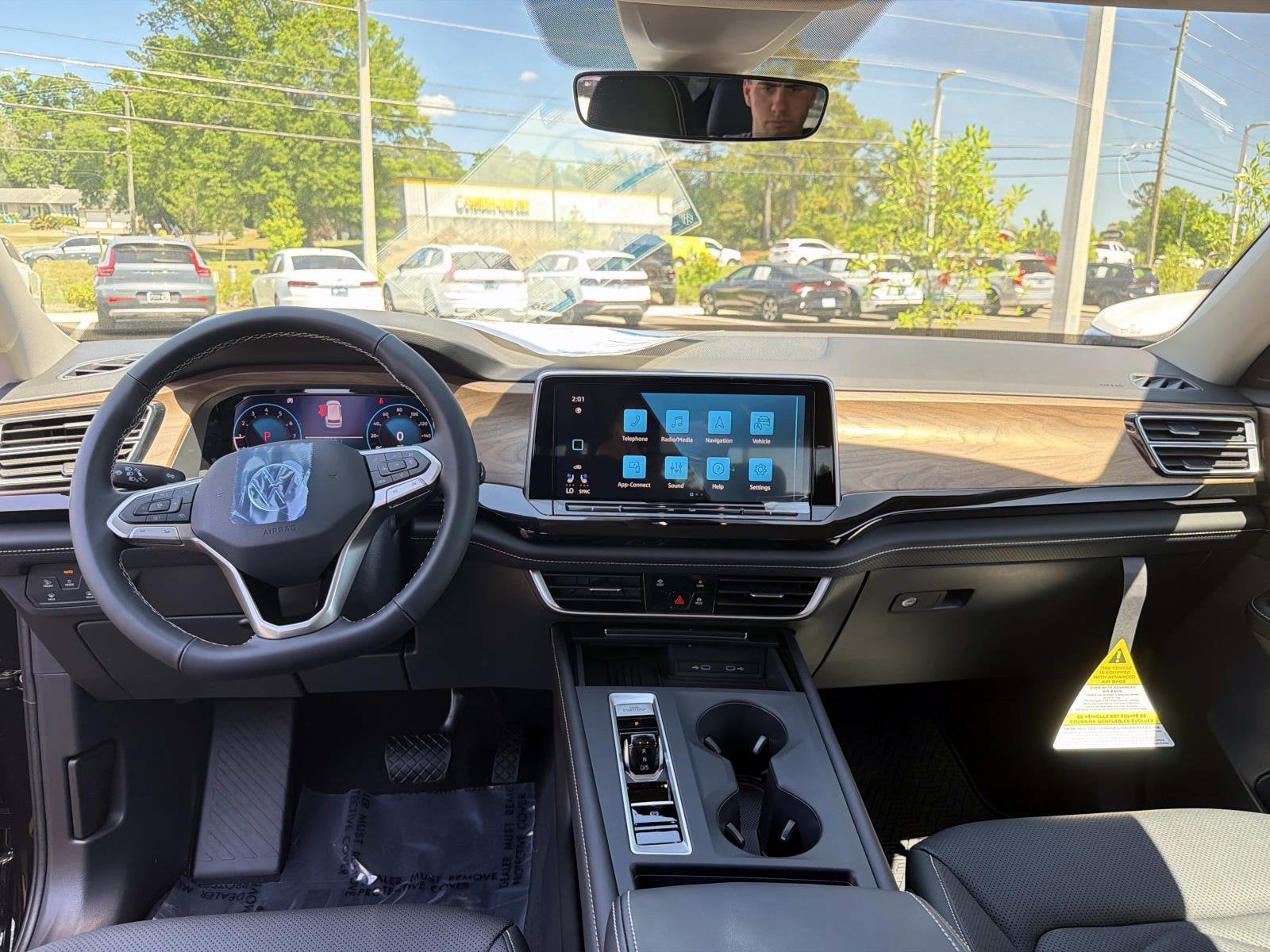 2026 Volkswagen Atlas 2.0T SE