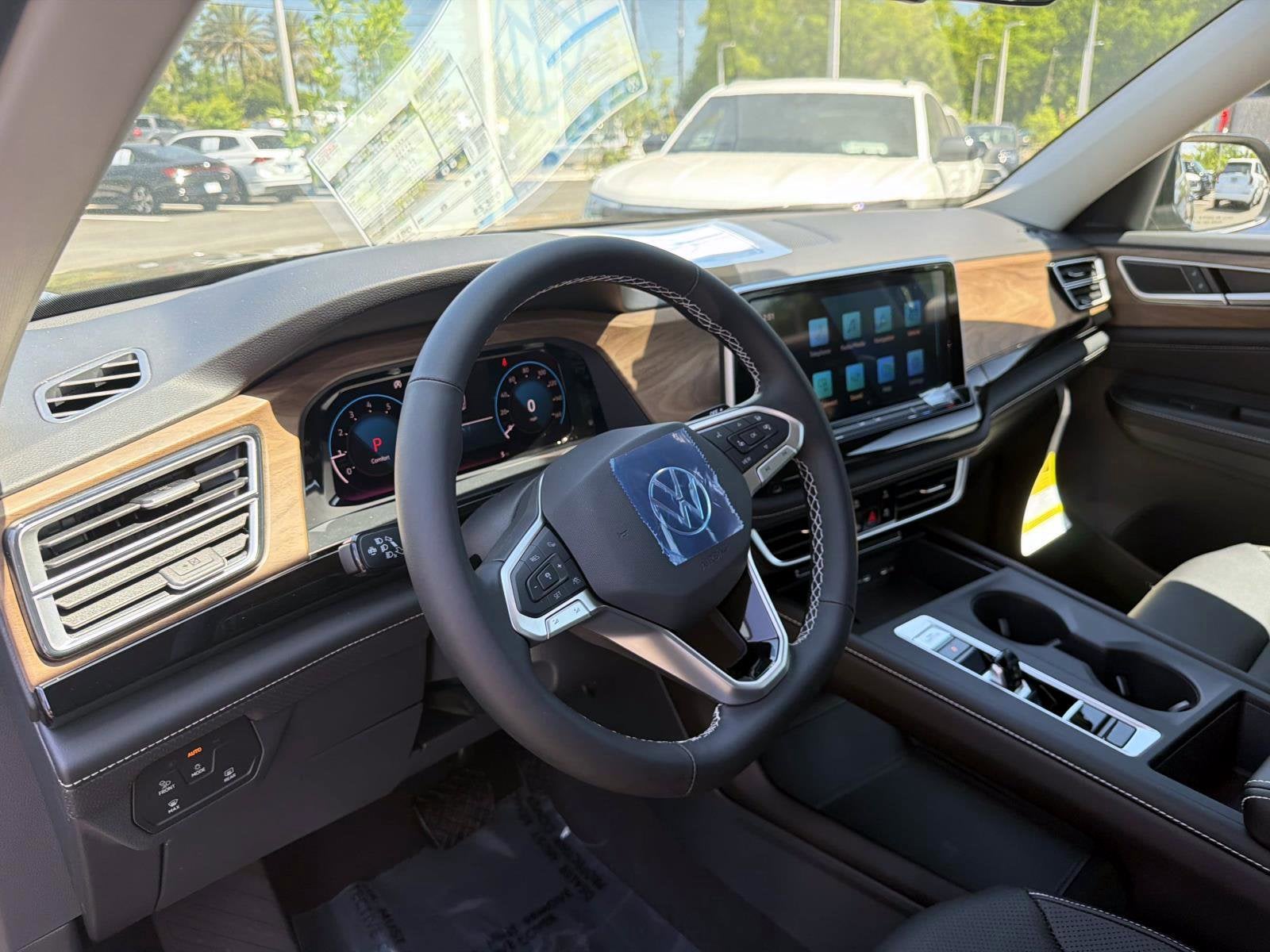 2026 Volkswagen Atlas 2.0T SE