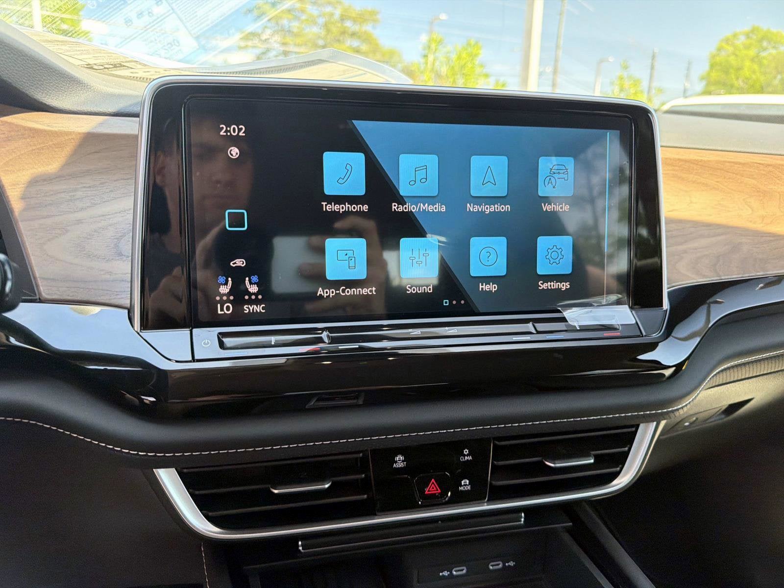 2026 Volkswagen Atlas 2.0T SE
