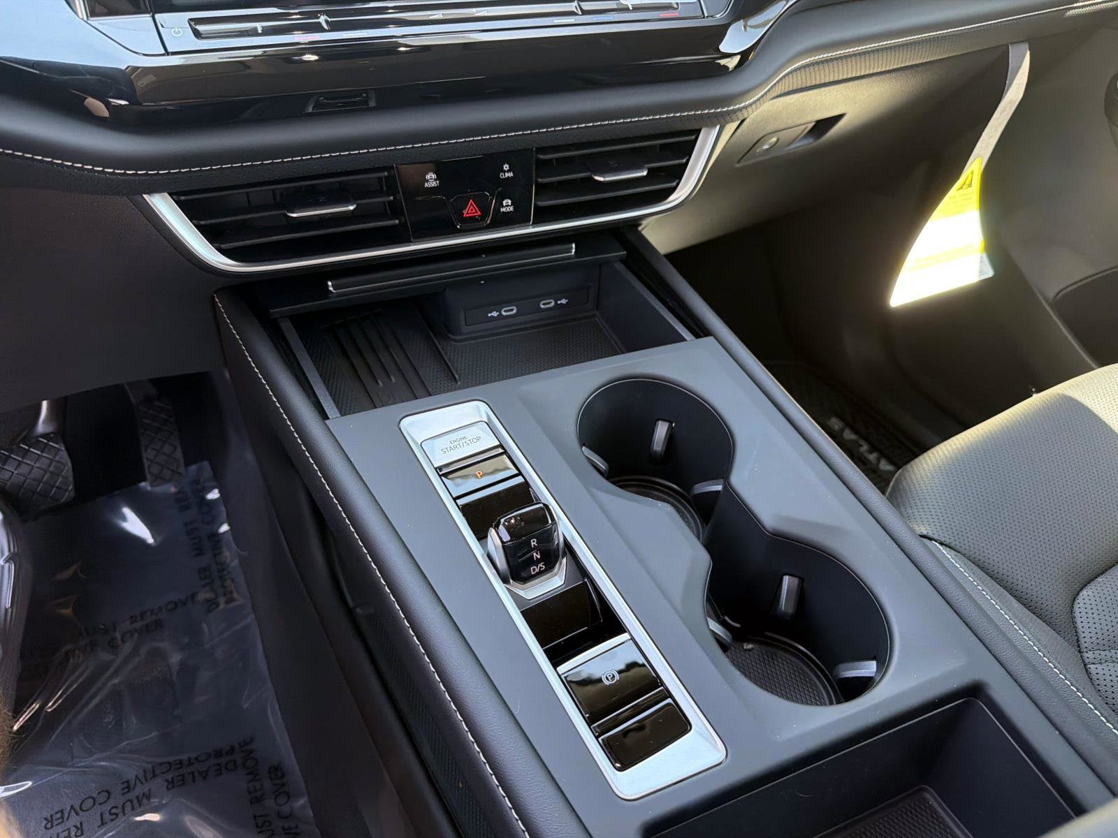 2026 Volkswagen Atlas 2.0T SE